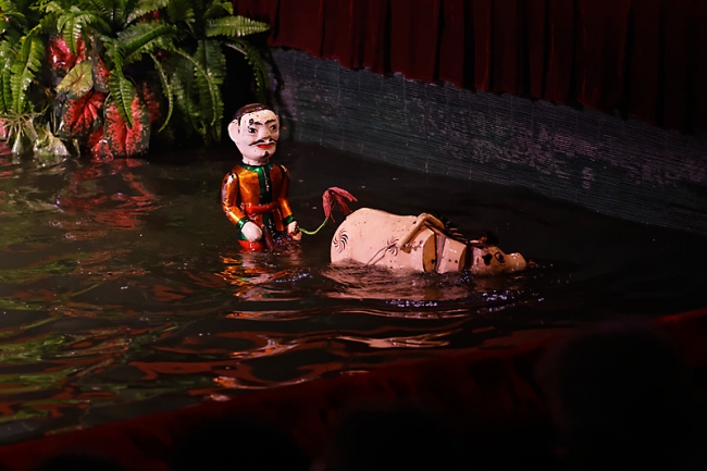 Hanoï-Thang Long water puppet show-011